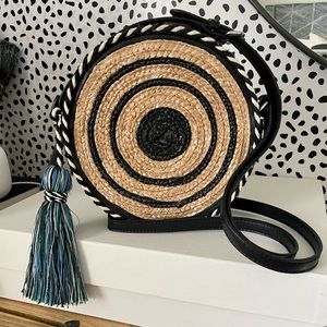 🔴Rebecca Minkoff 8in round straw crossbody/ shoulder bag